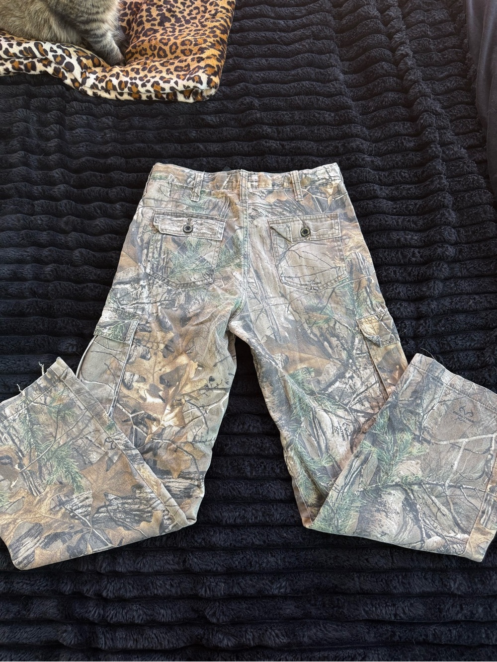 Realtree-Inspired Camo Cargo Pants - Picture 2 of 9